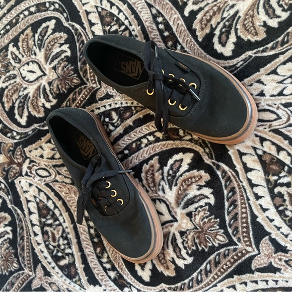 SOLD Vans Black & Gum Authentic Skate Sneakers - Picture 6 of 10